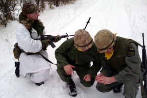  Testy dynamiczne aplikacji "Airsoft Force Tracking" w warunkach polowych (źródło: www.nam.mil.pl)