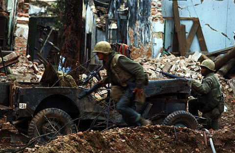 Marines-Hue_Bettmann