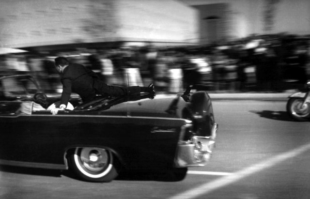 Clint-Hill-JFK-1963